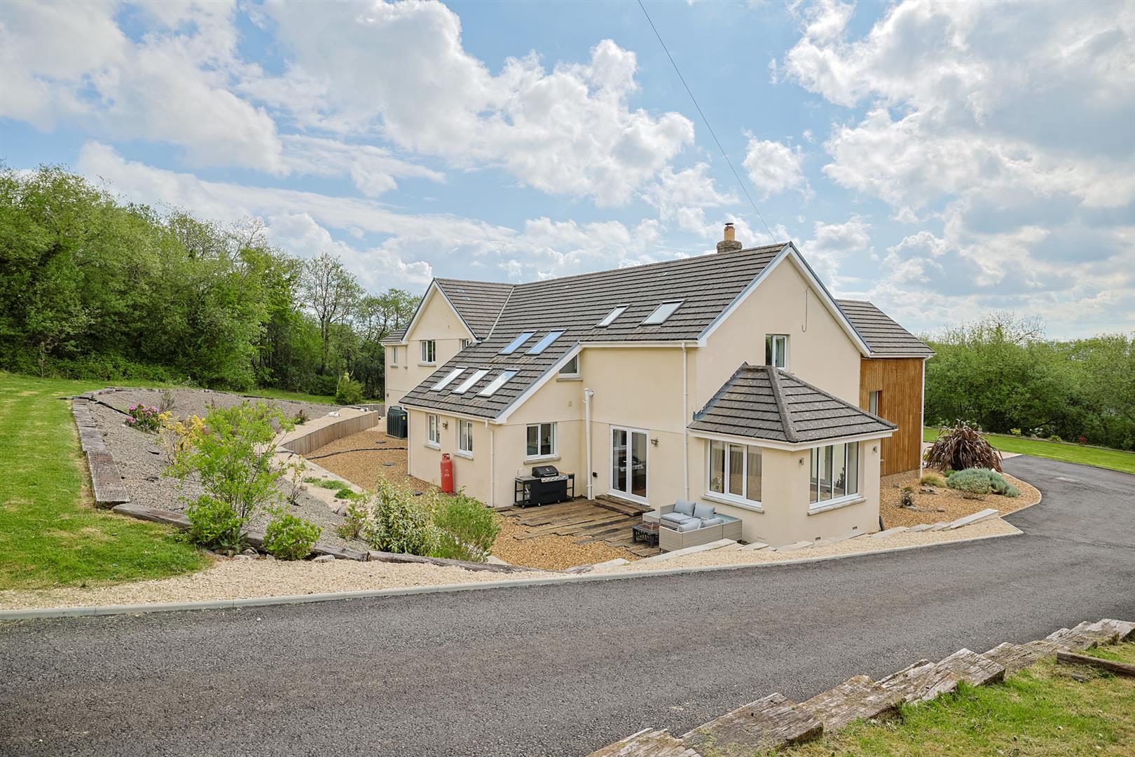 Pant Y Meillion, Llandeilo Road, Gorslas, Llanelli, SA14 7LR